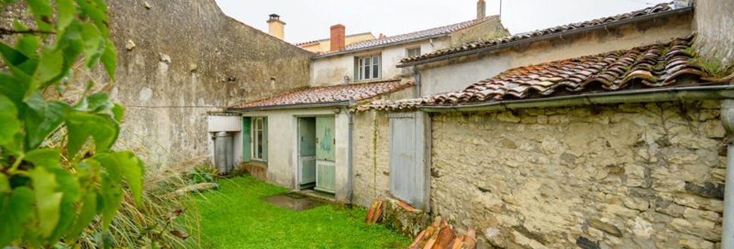 Maison 5 Pièces 117 m² à vendre à L'Houmeau (17137)