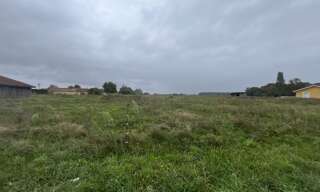 Terrain  1900 m² à vendre à Saint-Yaguen (40400)