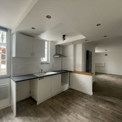 Appartement 3 pièces 690 €