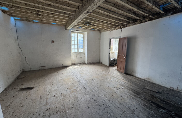 Corps de ferme béarnais à rénover avec terres. — photo 5