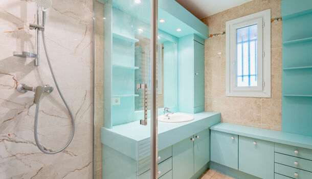 Villa / Maison 6 pièces  à vendre Saint-Zacharie 83640