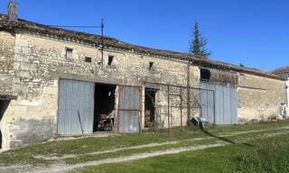 Maison 4 Pièces 550 m² à vendre à Semoussac (17150)