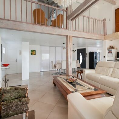 Maison 10 pièces 767000 €