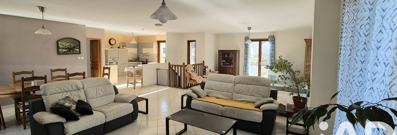 Maison 7 Pièces 150 m² à vendre à Sury-le-Comtal (42450)