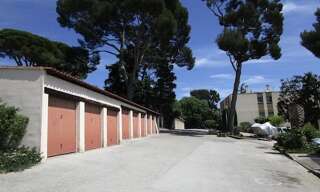 Garage   m² à louer à Toulon (83000)