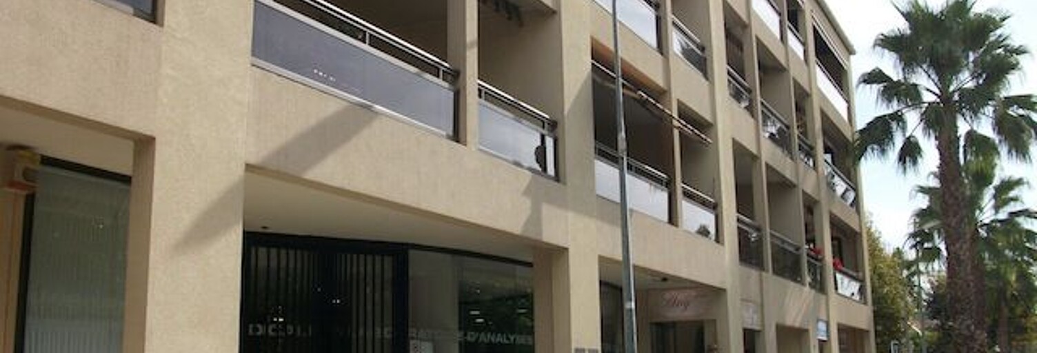 Garage   m² à louer à Sanary-sur-Mer (83110)