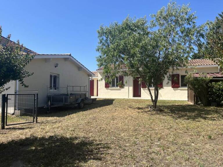 Maison en pierre de 4 pièces principales — photo 1