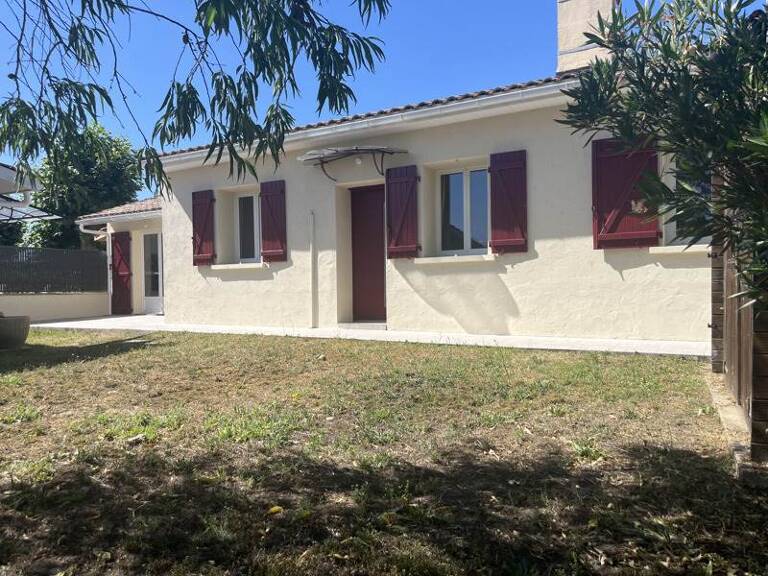 Maison en pierre de 4 pièces principales — photo 1