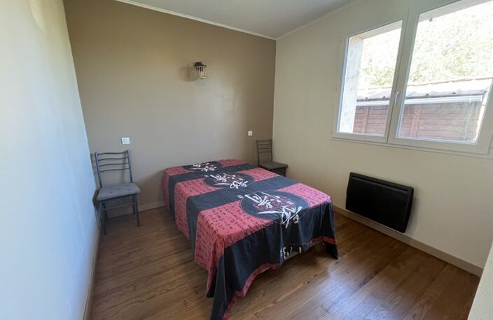 Maison en pierre de 4 pièces principales — photo 3