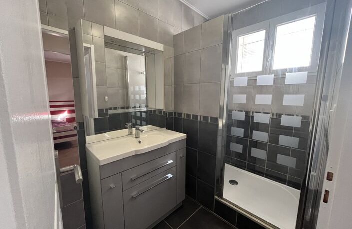 Maison en pierre de 4 pièces principales — photo 5