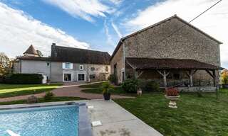 Maison 5 Pièces 100 m² à vendre à Piégut-Pluviers (24360)