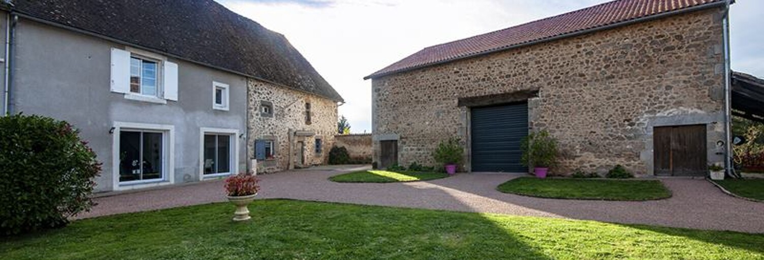 Maison 5 Pièces 100 m² à vendre à Piégut-Pluviers (24360)