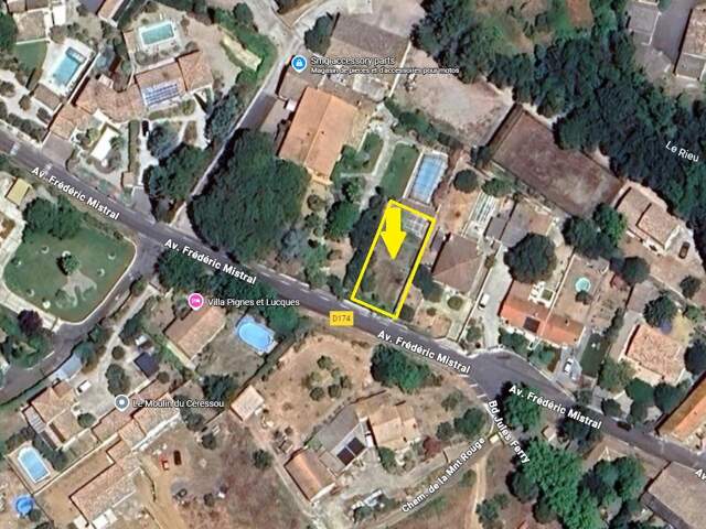 Terrain constructible — photo du bien