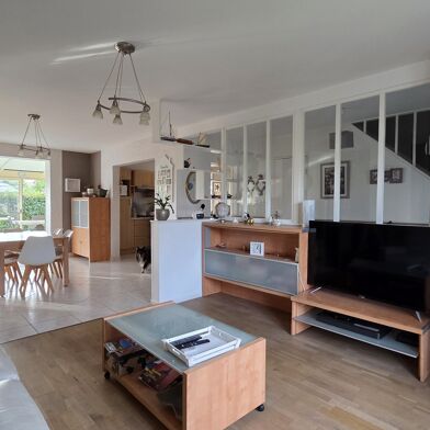 Maison 6 pièces 305000 €