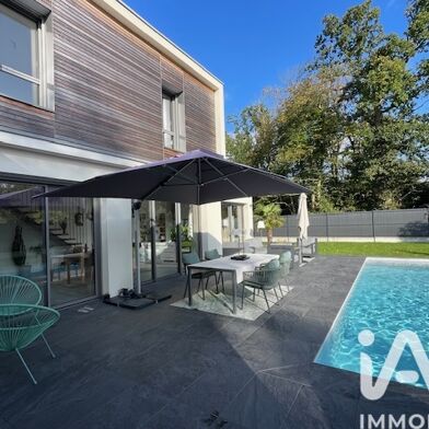 Maison 5 pièces 632900 €