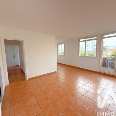 Appartement 5 pièces 250000 €