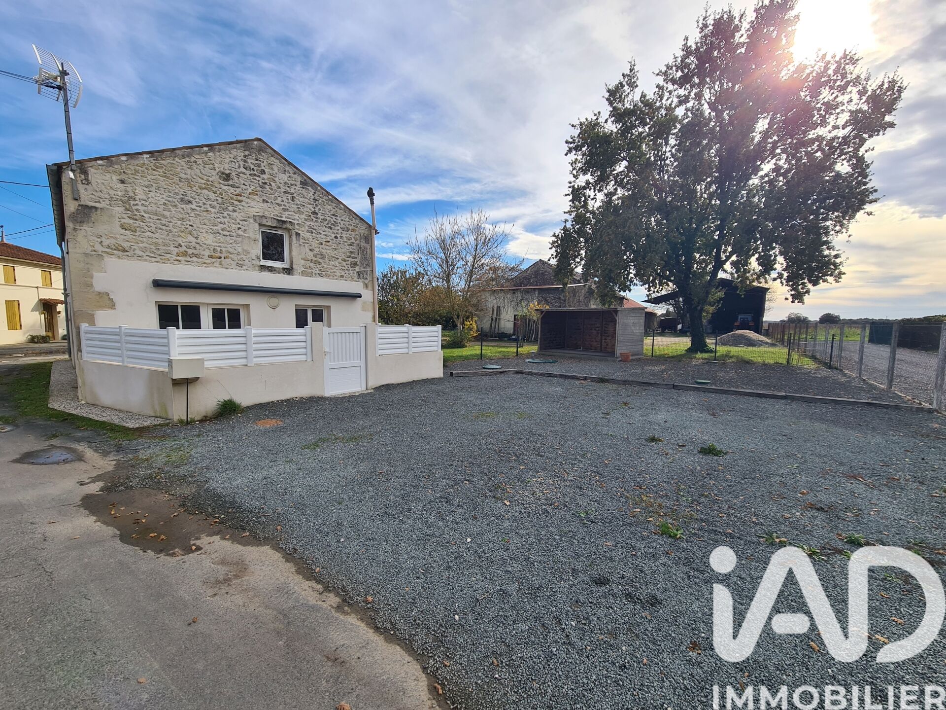 St-Sulpice-D-Arnoult - 92m² - 6p. - 3ch.