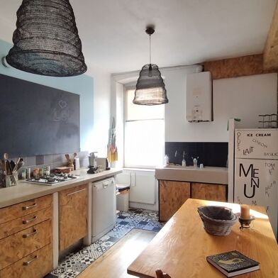 Appartement 4 pièces 157000 €