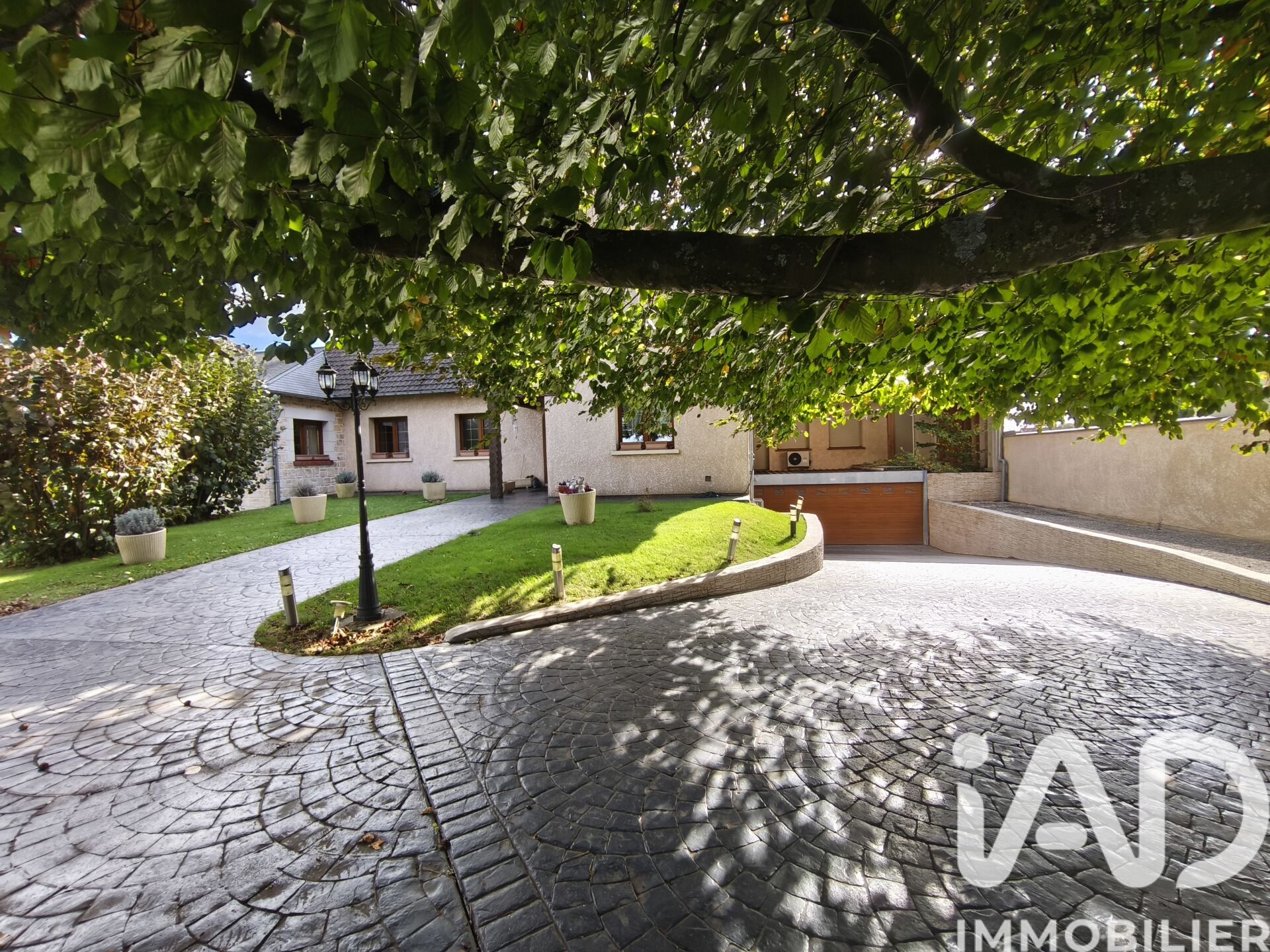 Marest-Dampcourt - 388m² - 12p. - 6ch.