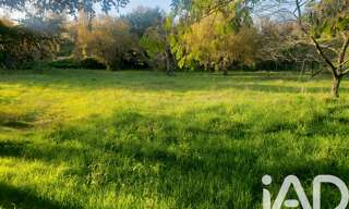 Terrain  2083 m² à vendre à Ruffec (16700)