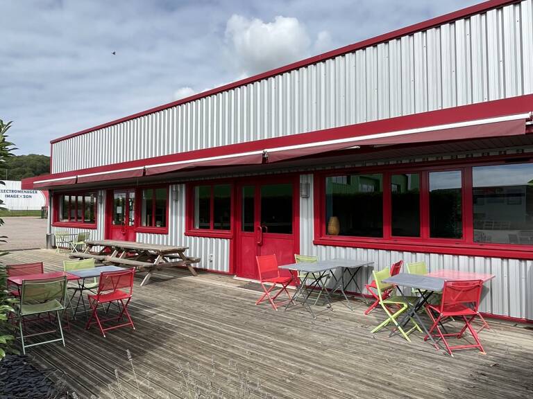 Vente Immeuble 374 m&sup2; — photo 1