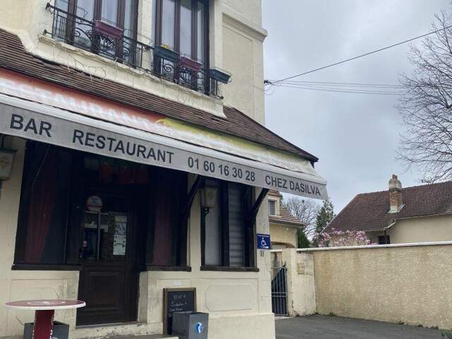 Vente Bar-brasserie 150 m&sup2; — photo du bien