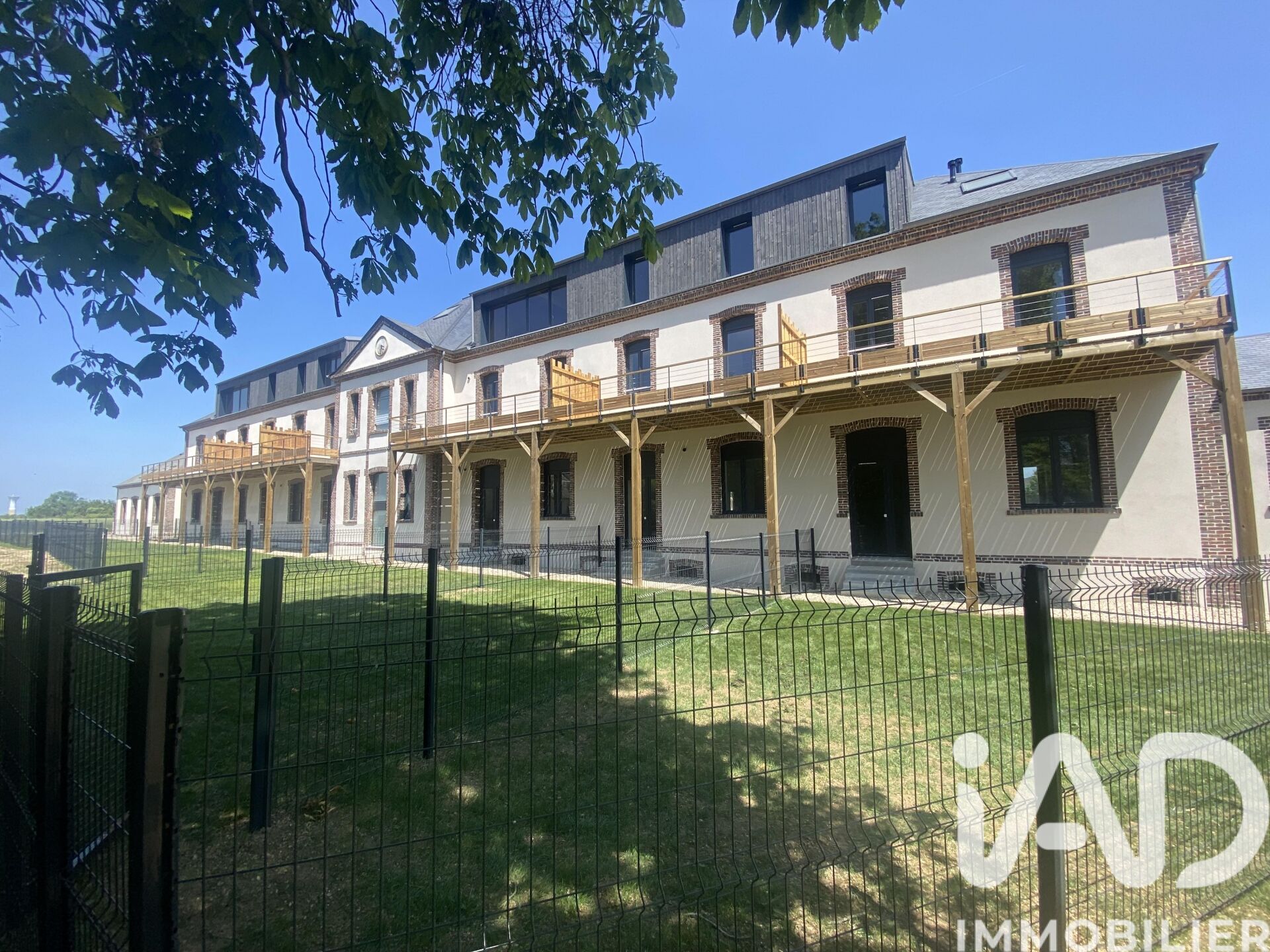 Caillouet-Orgeville - 79m² - 3p. - 2ch.