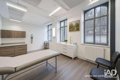 Commerce  389000 €