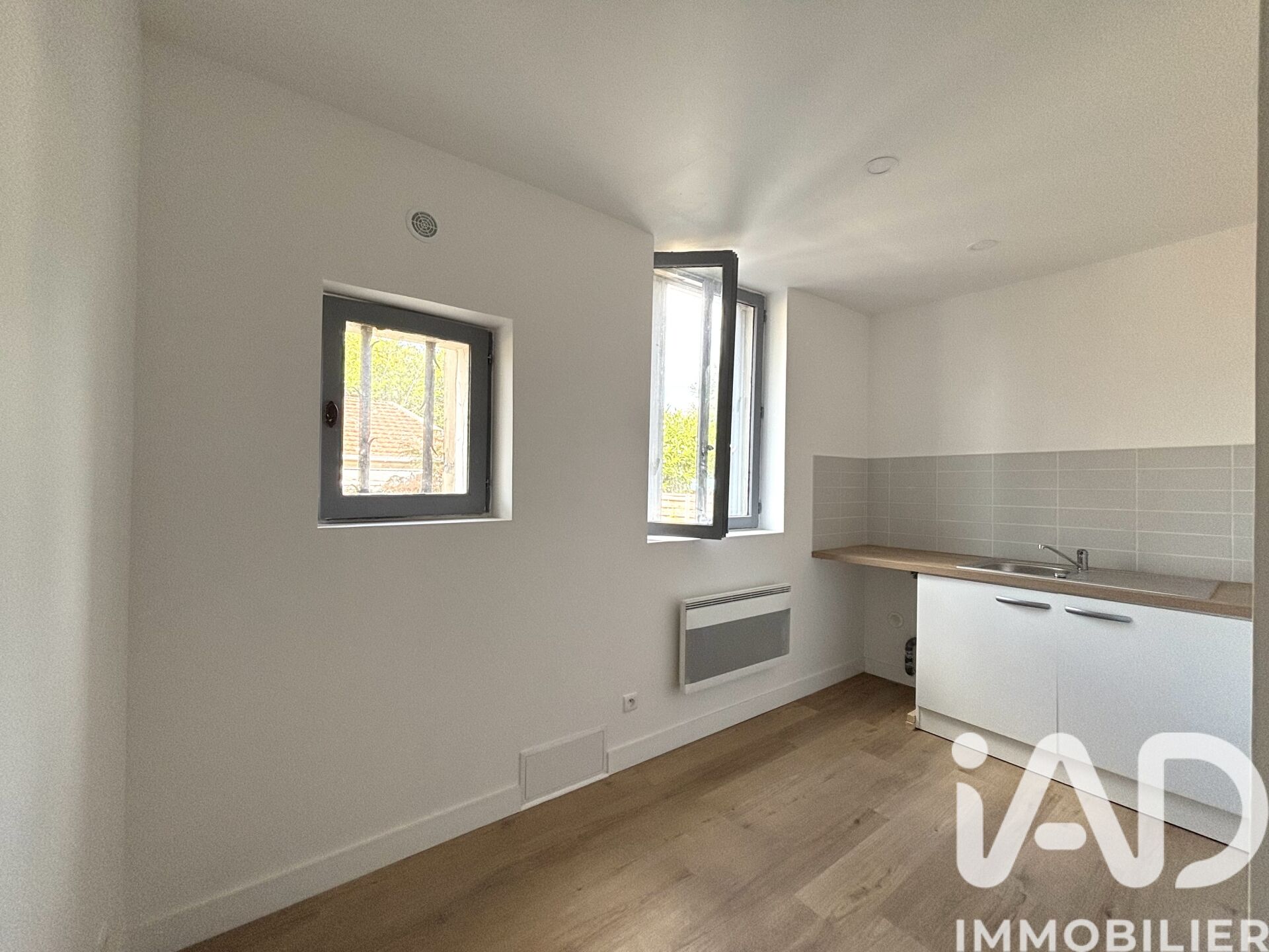 Vente Appartement 1 pièce - Photo 2