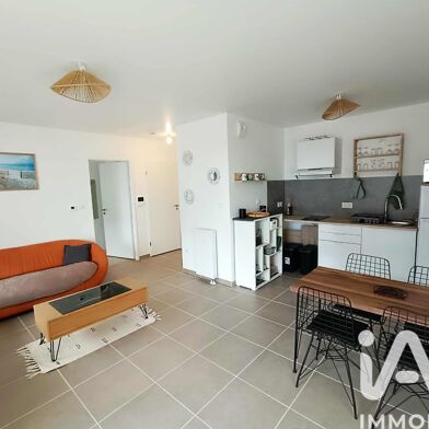 Appartement 2 pièces 830 €