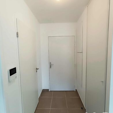 Appartement 2 pièces 830 €