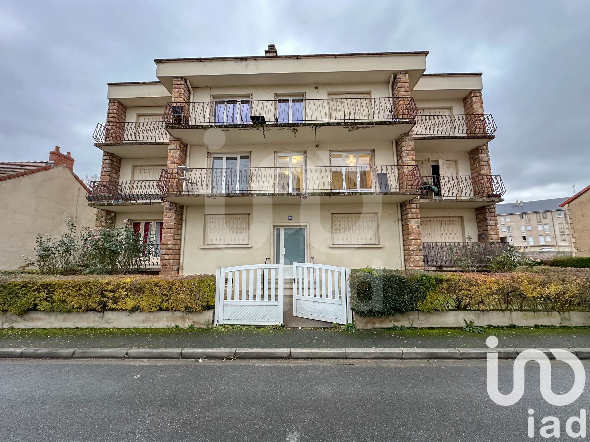 Montlucon - 57m² - 3p. - 2ch.
