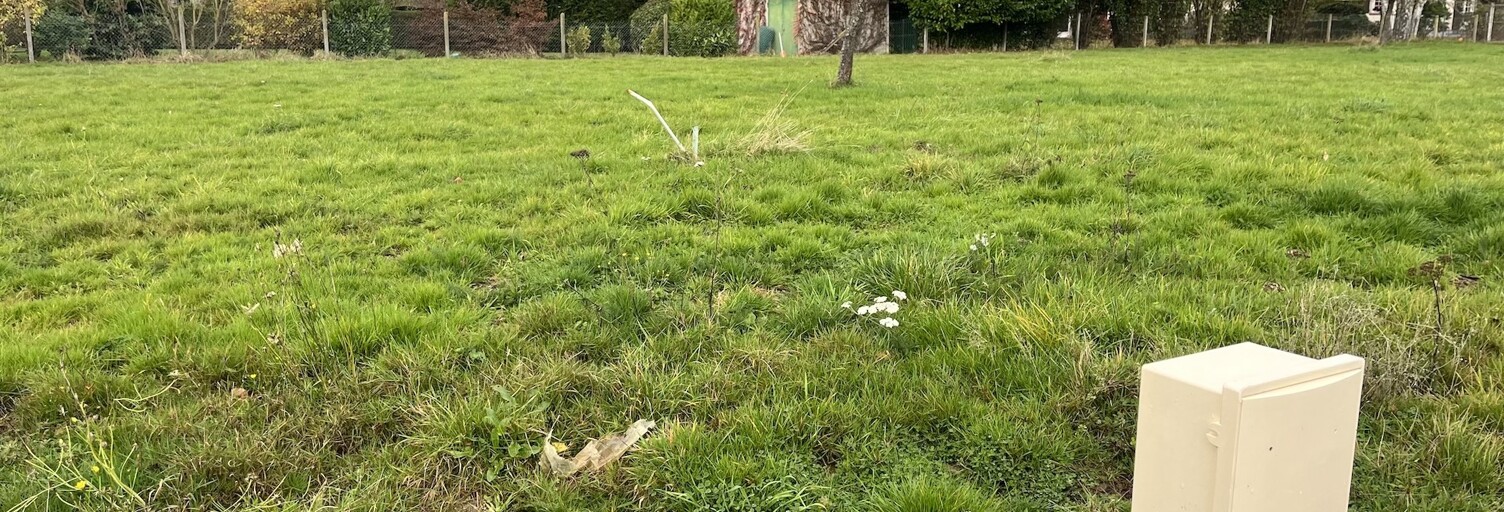 Terrain  1025 m² à vendre à Saint-Martin-aux-Chartrains (14130)