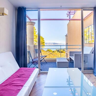 Appartement 2 pièces 821 €