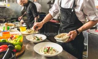 Commerce  130 m² à vendre à Saint-Rémy-de-Provence (13210)