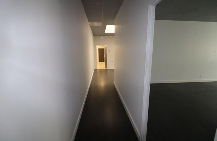 200m² de bureau à louer SAINT GEORGES DES COTEAUX (17) — photo 5