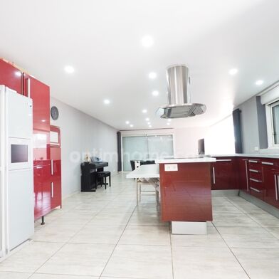 Maison 9 pièces 241000 €