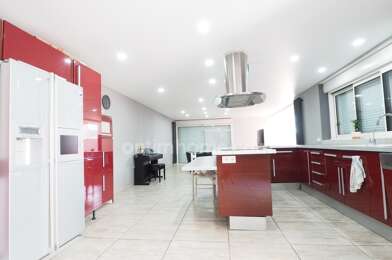 Maison 9 pièces 241000 €
