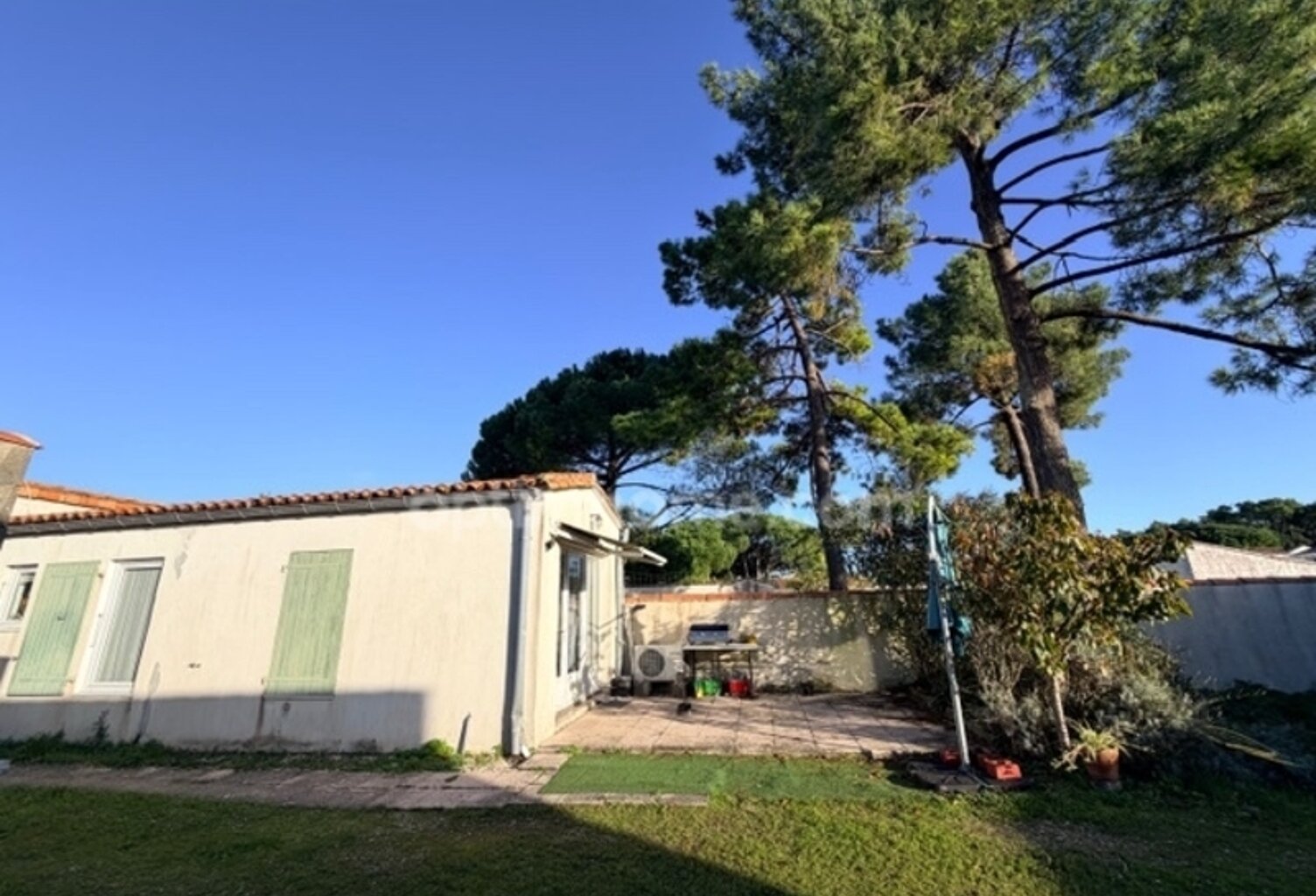 Maison indépendante à vendre 2 pièces à LA FLOTTE 17630 — photo 1