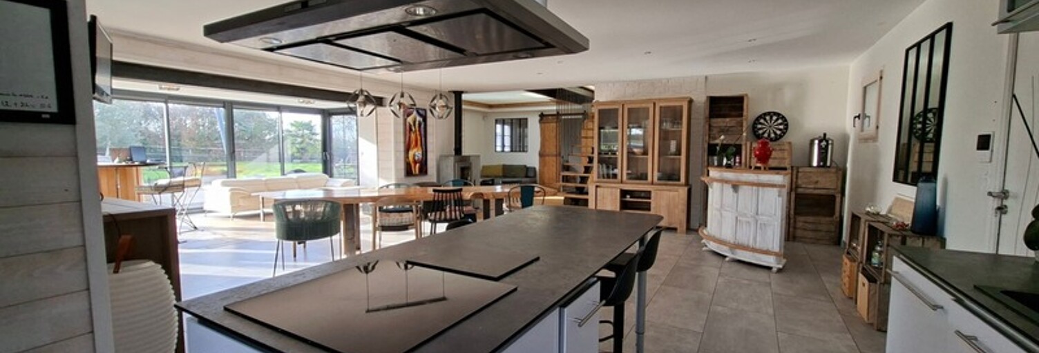 Maison 6 Pièces 225 m² à vendre à Ruillé-Froid-Fonds (53170)