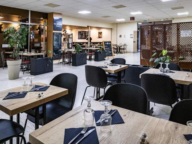 Fonds de commerce de restaurant à vendre CERGY (95) — photo du bien