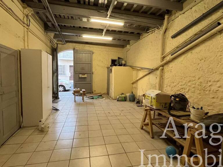 GARAGE À LOUER CENTRE VILLE DE RIVESALTES — photo 1