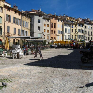 Appartement 1 pièces 750 €