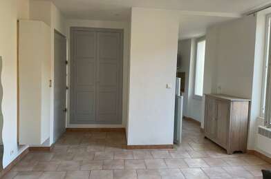 Appartement 2 pièces 555 €