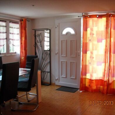 Appartement 4 pièces 835 €