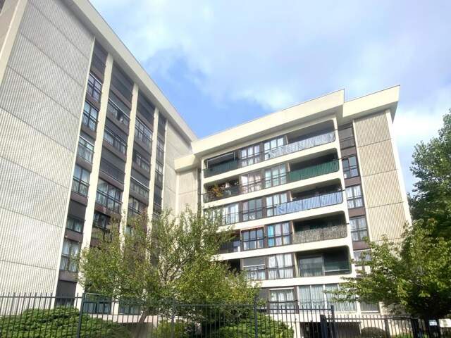 Appartement À Vendre Loué — photo du bien