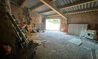 Immeuble  225 m² à vendre à Régusse (83630)