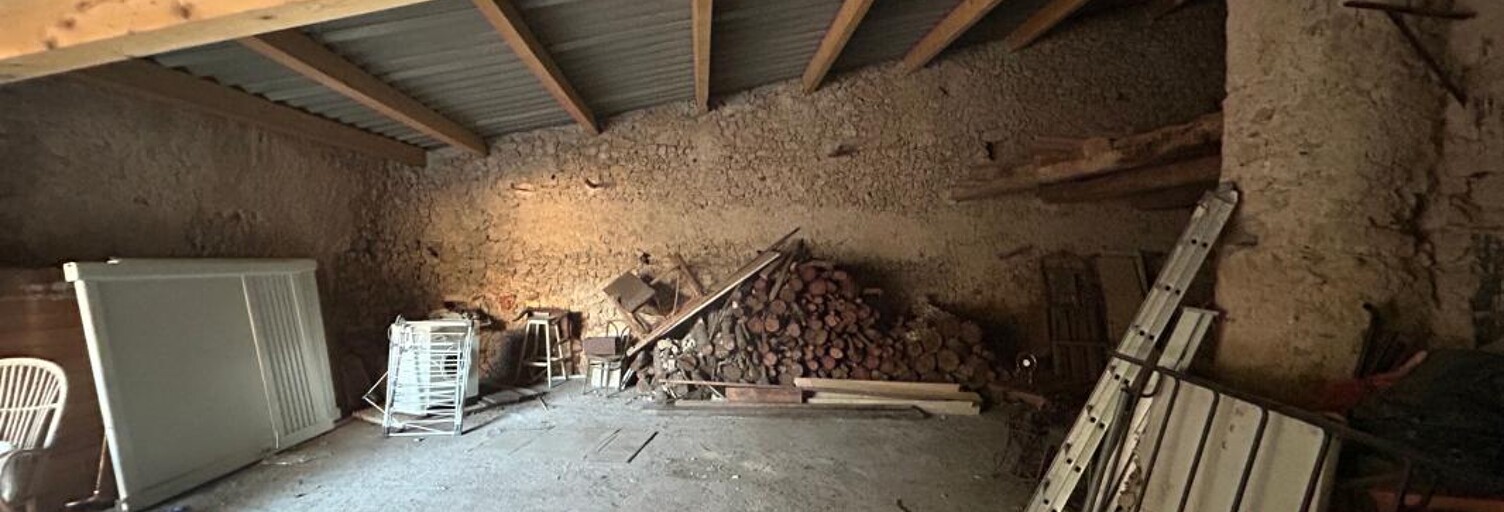 Immeuble  225 m² à vendre à Régusse (83630)