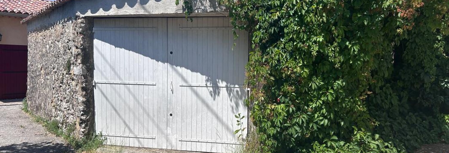Immeuble  225 m² à vendre à Régusse (83630)