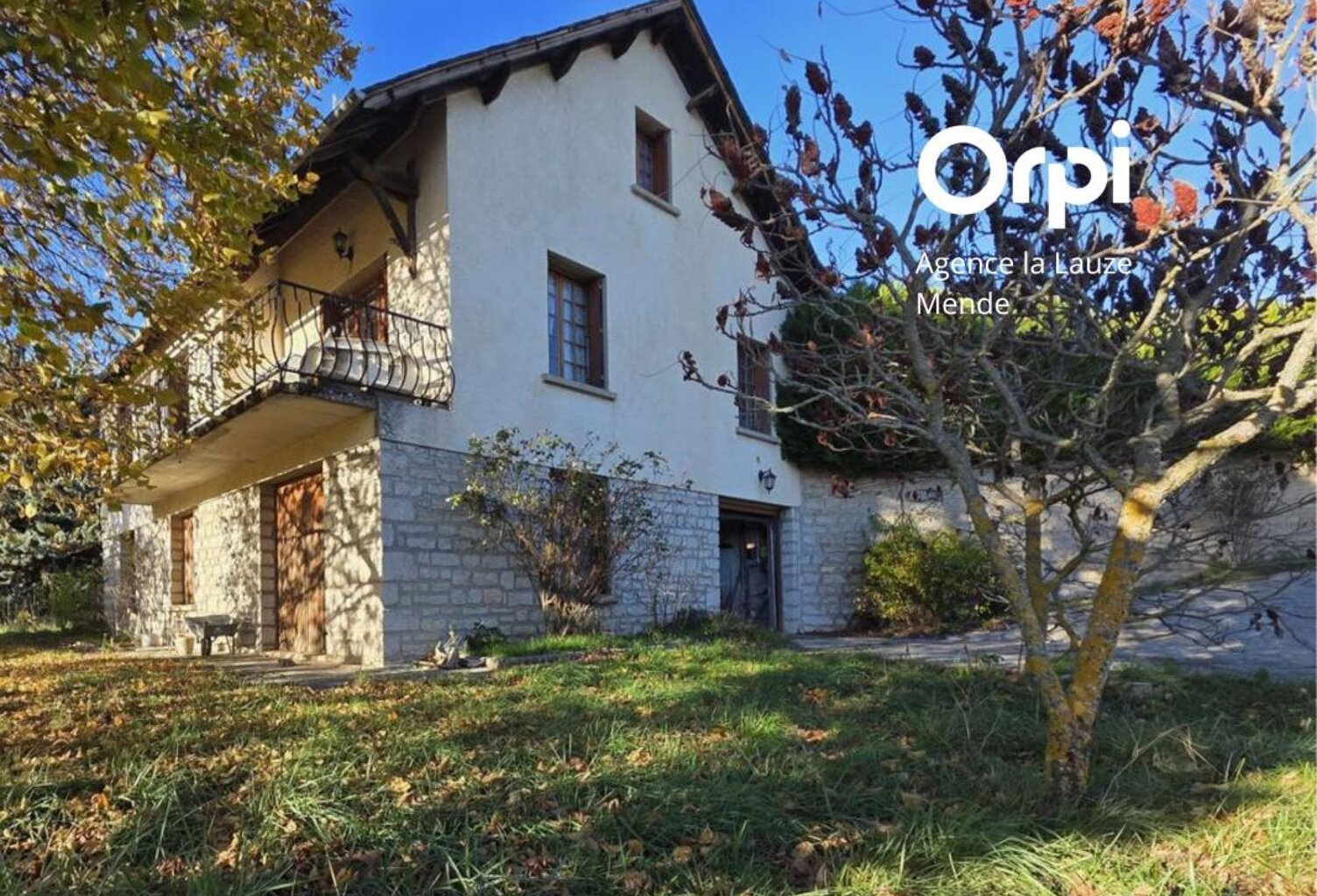 Maison à vendre avec grand terrain — photo 1